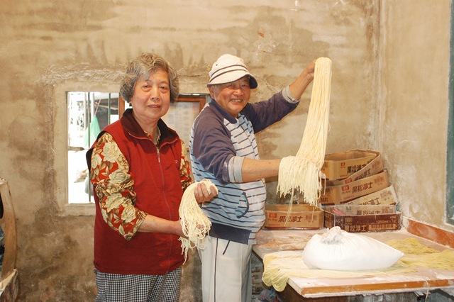 白坤山爺爺─種稻做黃麵，也開柑仔店