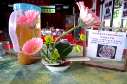 07下城社區插花班以碗筷作為花器的精彩傑作