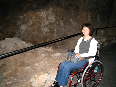 03即便行動不便，也可以飽攬地下30層的美景：美國新墨西哥州的Carlsbad Caverns National Part。